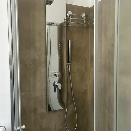 Palazzo '800 : Cementine Pensjonat 4*